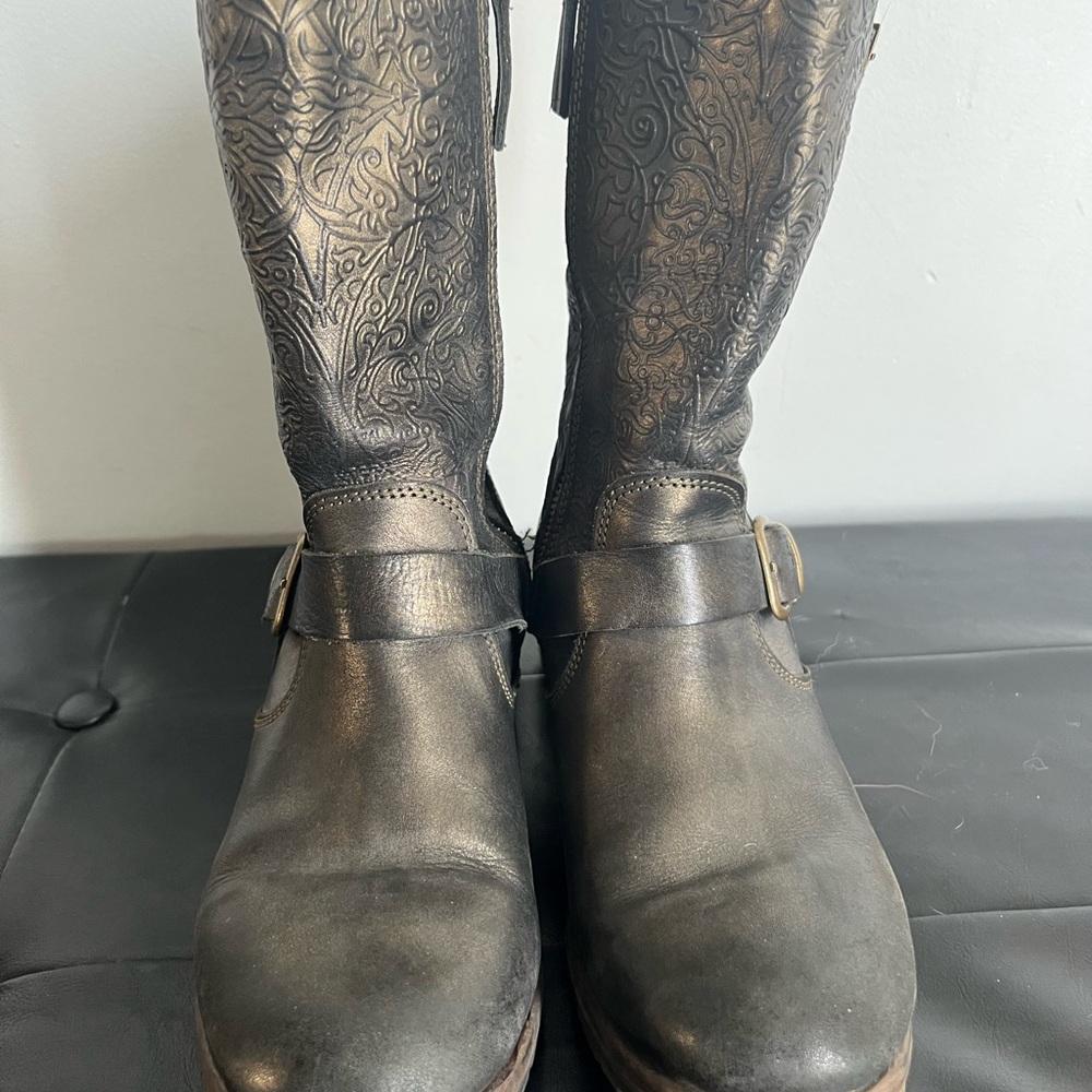 Bueno Metallic Embossed Leather Boots - Picture 3 of 5
